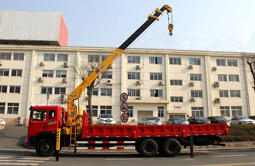 國(guó)五東風(fēng)后雙橋10噸,12噸隨車吊