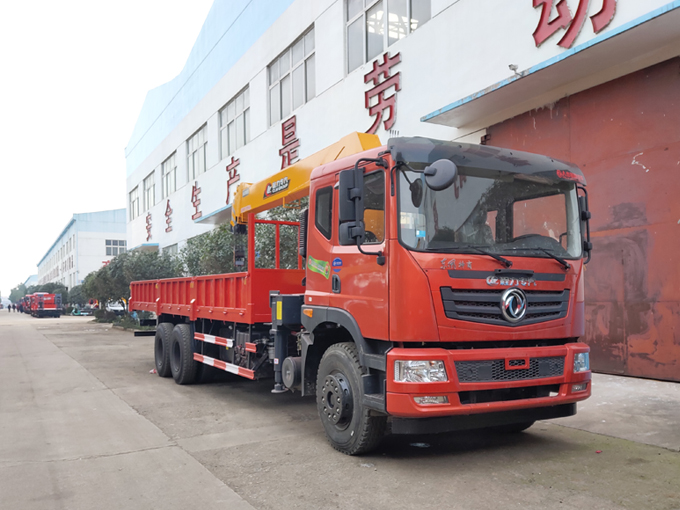 程力12噸東風(fēng)特商隨車吊,12噸隨車起重運輸車